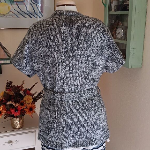 Old Navy Wrap Front Cardigan - Picture 5 of 8